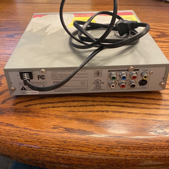 Coby DVD-224 Progressive Scan DVD CD MP3 CD-R CD-RE Player with Remote Control - Picture 8 of 10